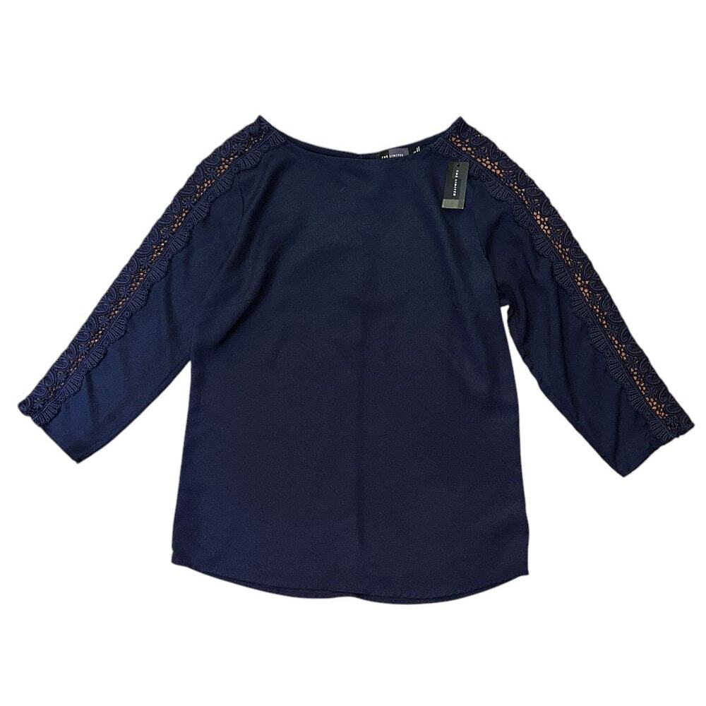 NWT The Limited Crochet Lace Cut Out 3/4 Quarter Sleeve Blue Blouse Top Size XS
